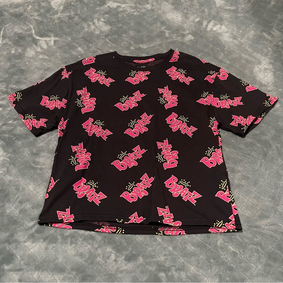 bratz Tops - Bratz Graphic Tee‎ - Black and Pink